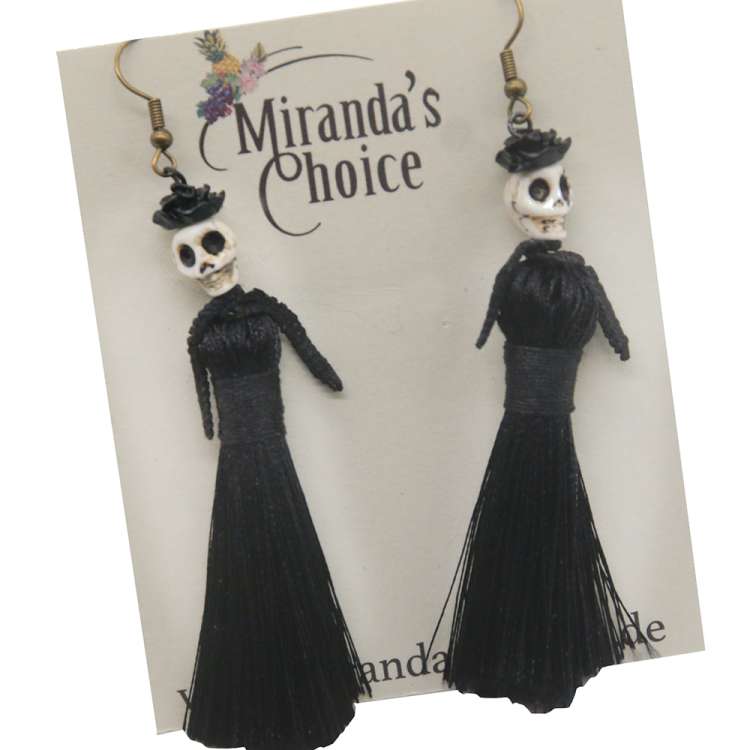 Halloween earrings skull and tassel